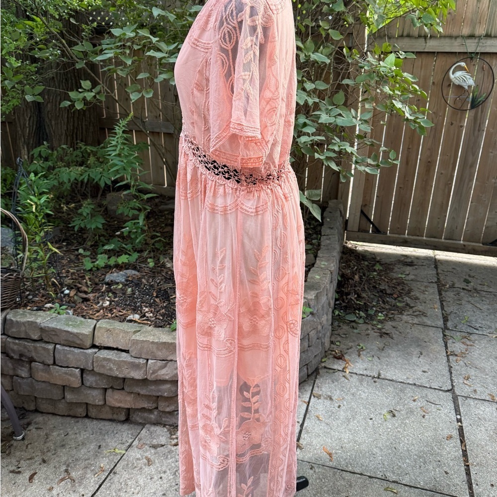 Elegant Soft Pink Flowy Lace Maxi Dress. M-L. - Picture 6 of 12